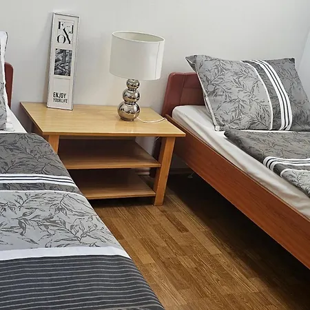 Stinjan Sunny Apartamento